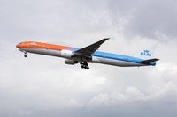 「オレンジ」のKLM特別塗装機、リオデジャネイロへ出発 画像