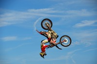 【鈴鹿8耐】熱い走りはサーキット内だけでない! FMX&トライアルショーも盛況 画像