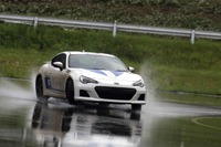 数字に表れないクルマの性能の違いを評価する技…スバルドライビングアカデミー［動画］ 画像