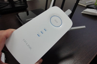 TP-Link、小売業で拡販…地方空港や私鉄駅などに高速無線LAN機器を売り込む 画像