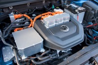 車載モータ世界市場、2025年には56%増…44億0600万個に拡大 画像