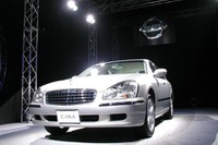 【新聞ウォッチ】『シーマ』不振は……日産担当常務が苦しい弁解 画像