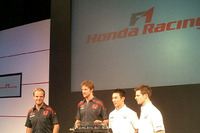 【スーパーアグリF1】開幕直前会見…SA07 の開発が遅れ気味 画像
