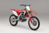 ホンダ、MXレーサー CRF450R をフルモデルチェンジ…エンデューロ仕様も発売 画像