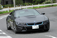 【BMW i8 試乗】強面でもやさしいって、ずるい…岩貞るみこ 画像