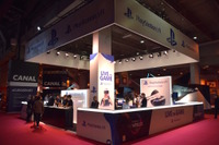 【パリモーターショー16】PSVR出展、VRがクルマとゲームを繋ぐ 画像