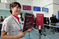 【Good-bye キャセイB747】乾杯！ 客もクルーも機長も社長も笑ってお別れ［フォトアルバム］ 画像