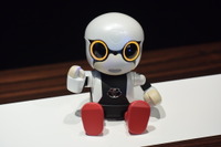 【トヨタ KIROBO mini】人と共に成長するかけがえのないパートナー 画像