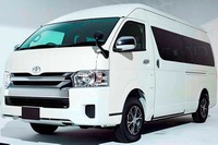 トヨタ車体、ハイエース 特別架装を一部改良…オットマン付キャプテンシート採用など 画像