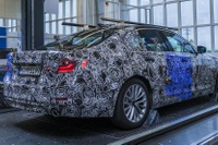 BMW 5シリーズ 次期型、年内に生産開始 画像
