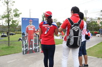【F1 日本GP】今年も記念撮影などで大好評、全ドライバーの写真パネル 画像