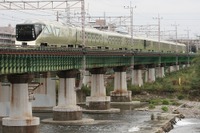 JR東日本『四季島』、10両フル編成の試運転始まる 画像