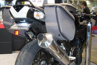 【東京モーターサイクルショー07】スーパースポーツでも荷物たっぷり 画像