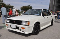 【NAGOYA CLASSIC CAR MEETING 16】逆輸入のランタボ2000や初代ファミリアクーペ…希少車ずらり 画像