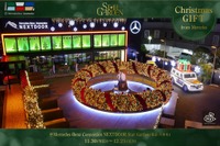 【クリスマス】東京六本木に世界最大級のリース登場…メルセデスベンツ 画像