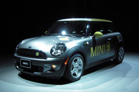 MINI、市販EVをラインナップへ 画像