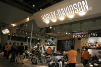 【東京モーターサイクルショー07】写真蔵…ハーレーダビッドソン・続 画像