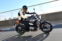 【BMW R nine T スクランブラー 試乗】そのスタイル以上に惹かれる、空冷ボクサーツインの奥深さ…青木タカオ 画像