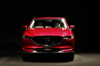 【マツダ CX-5 新型】デザインコンセプトは“美しい強さ”---初代の表現を大人の表現にしたかった 画像