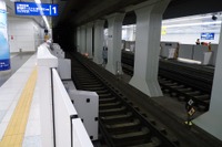 京急電鉄、主要5駅にホームドア設置へ…固定柵も整備 画像