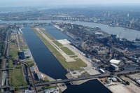 ロンドン・シティ空港、旅客数が過去最多に 2016年 画像
