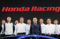 【東京オートサロン2017】ホンダ、SUPER GT 新季体制を発表…NSX-GTで5チームが参戦 画像