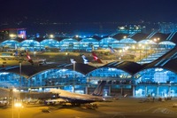 香港国際空港の旅客数、過去最多7050万人 2016年 画像