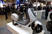 【オートモーティブワールド2017】電動スクーターの普及なるか、ボッシュ「eScooter」を出展 画像