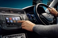 VWジャパン、ゴルフ コネクトシリーズで「つながるクルマ」を推進 画像
