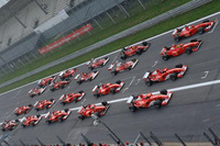 フェラーリ最大のパレード…ギネスに挑戦 画像