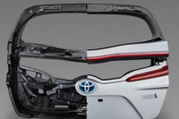 【トヨタ プリウスPHV 新型】CFRP製バックドア、三菱レイヨンの炭素繊維材料を採用 画像