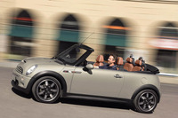 MINI、特別仕様車 サイドウォーク 発売 画像