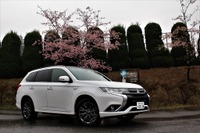 【三菱 アウトランダーPHEV 新型】新規グレードとEVモード追加がキーポイント 画像