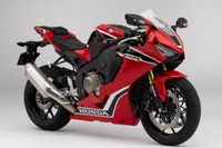 ホンダ、CBR1000RR をフルモデルチェンジ…軽量化とマス集中化で戦闘力アップ 画像