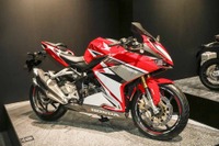 【大阪モーターサイクルショー2017】ホンダ CBR250RR、国内発売が待ち遠しい!! 画像