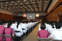【新聞ウォッチ】新社会人の入社式---トヨタ、三菱自など「挑戦」「変革」経営トップが訓示 画像
