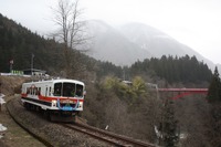 神岡鉄道の気動車「おくひだ1号」が復活…廃止から10年ぶり運転 画像