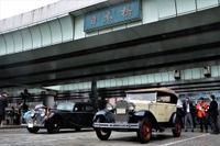 名橋日本橋にクラシックカーを展示…ジャパン・クラシック・オートモービル開催 画像