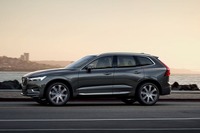 【ニューヨークモーターショー2017】ボルボ XC60 新型、自動運転「パイロットアシスト」が進化 画像