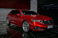【上海モーターショー2017】アキュラ TLX-Lプロトタイプ…中国市場専用モデルを予告 画像