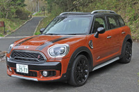 【MINI クロスオーバー 試乗】ストレートに伝わる「クーパーSD」の過激なトルク…諸星陽一 画像
