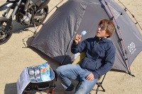 ドッペルギャンガー、ガリガリ君も溶けないバイク用クーラーバッグ発売 画像