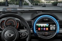 MINI、今夏から内装デザインを一部変更…車載コネクトを強化 画像