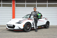 【MX-5カップジャパン 第3戦】テストデーで初ドライブ、その感触は?…レスポンスチーム参戦 画像