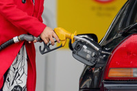 レギュラーガソリン、5週連続の値下がり…前週比0.5円安の132.2円 画像
