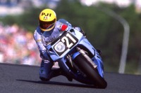 【鈴鹿8耐】キング・ケニー、32年ぶりに鈴鹿を走る…FZRテック21カラーでデモラン 画像