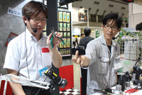 【オートサービスショー2017】ネジザウルスのエンジニアが新商品の実演販売風デモで大人気! 画像