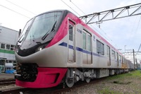 クロス・ロング兼用の京王電鉄「5000系」9月29日デビュー…当面はロング運用 画像