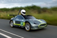 アストンマーティン、重力レーサー開発…モチーフは V8 ヴァンテージGTE 画像