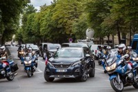 プジョー 5008 新型、仏マクロン大統領のパレードカーに起用…革命記念日 画像